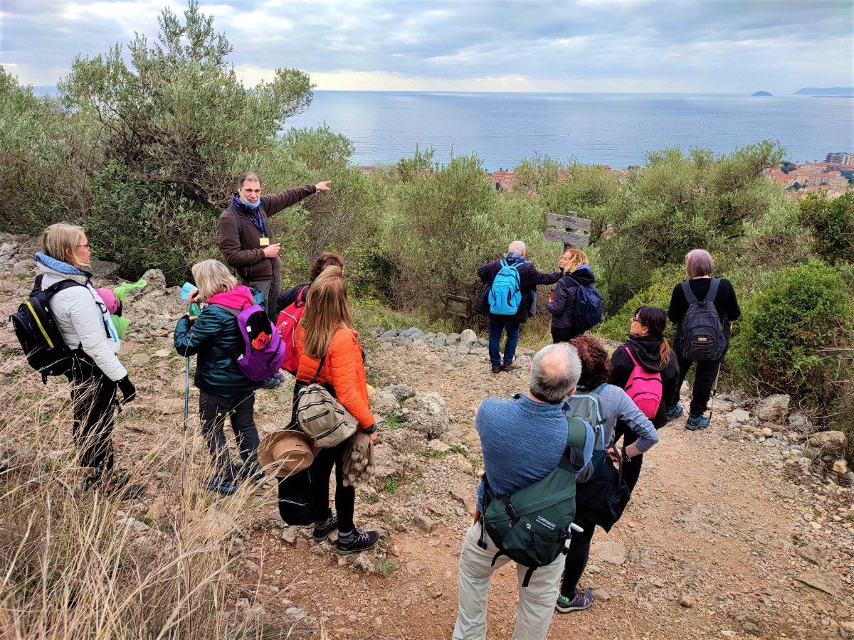 Pasquetta a Verezzi: Passeggiata e Picnic Vista Mare desktop picture