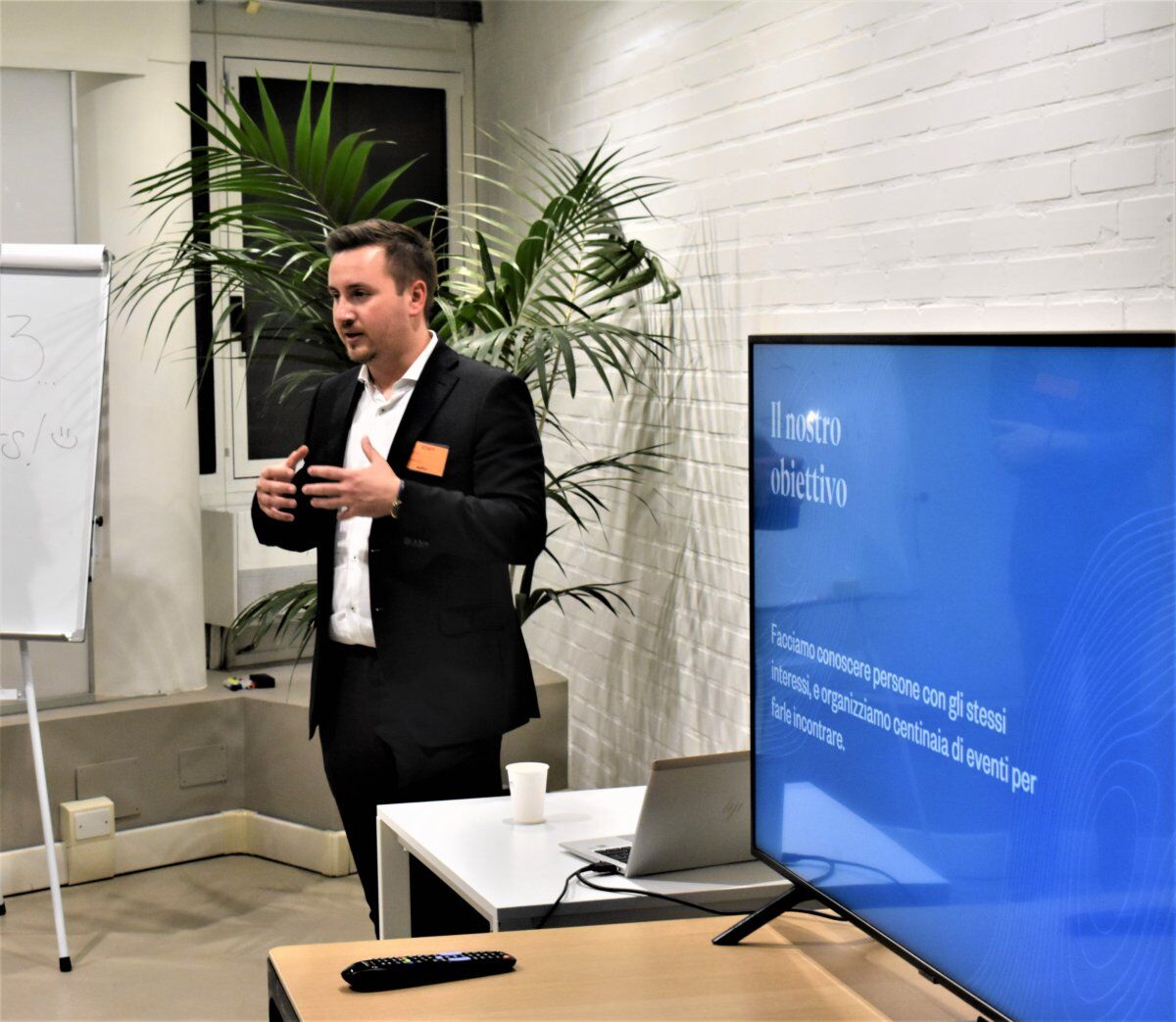 Aperitivo a Milano: Conosci Meeters e la Campagna di Crowdfunding Aperitivo a Milano: Conosci Meeters e la Campagna di Crowdfunding desktop picture