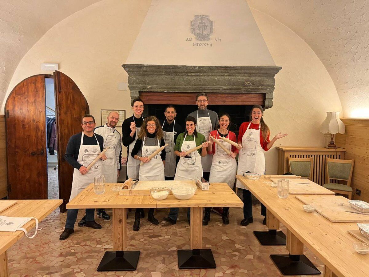 Epifania sulla neve: le Terme di Bormio, il Trenino del Bernina e pizzoccheri Epifania sulla neve: le Terme di Bormio, il Trenino del Bernina e pizzoccheri desktop picture