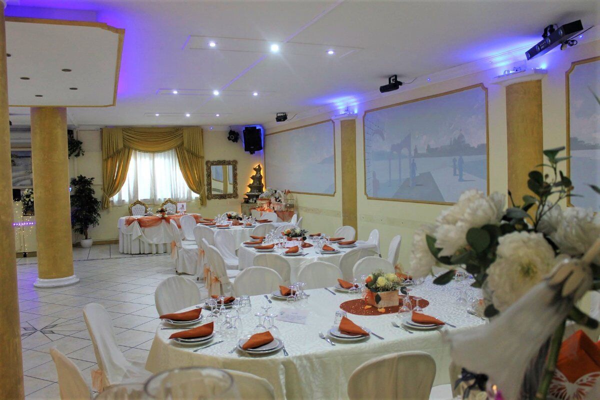 Cenone di Capodanno a Varese tra Musica, Balli e Karaoke Cenone di Capodanno a Varese tra Musica, Balli e Karaoke desktop picture