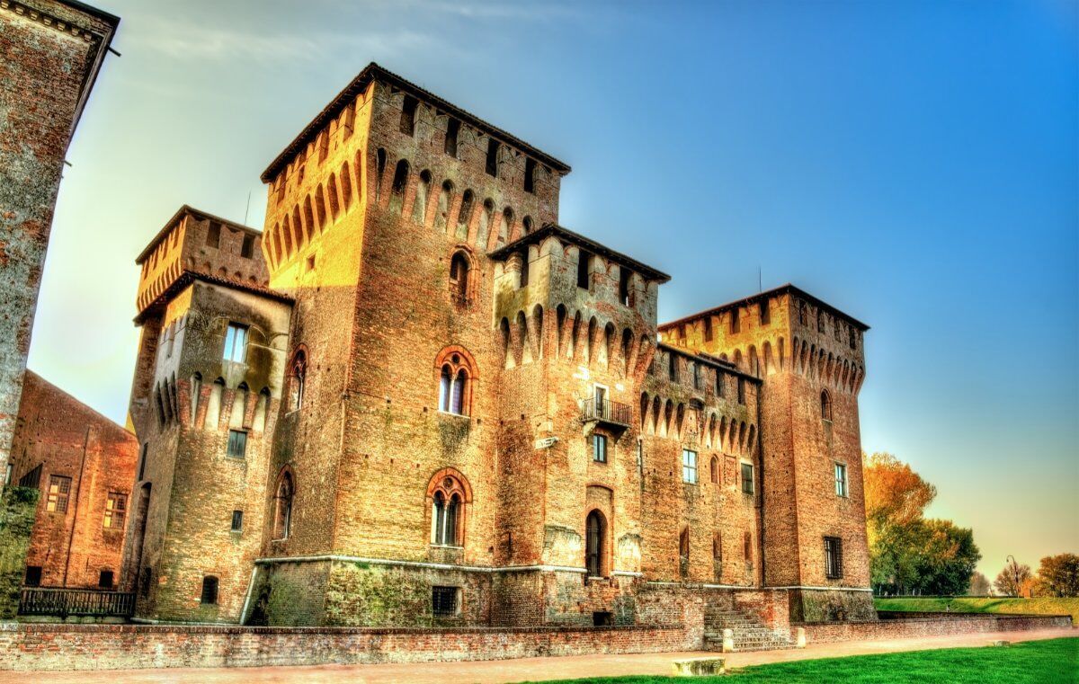 Mantova e il “Percorso del Principe”: tra Arte ed Assaggi Natalizi Mantova e il “Percorso del Principe”: tra Arte ed Assaggi Natalizi desktop picture