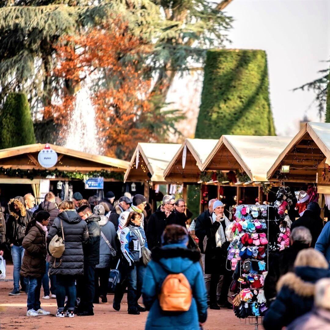 Tour a Mantova nella magia del Natale: Teatri, Mercatini e il Trenino Rosso desktop picture