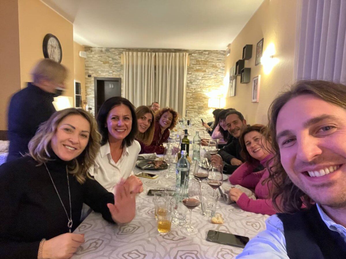 Carnevale a bordo del Trenino Rosso del Bernina Carnevale a bordo del Trenino Rosso del Bernina desktop picture