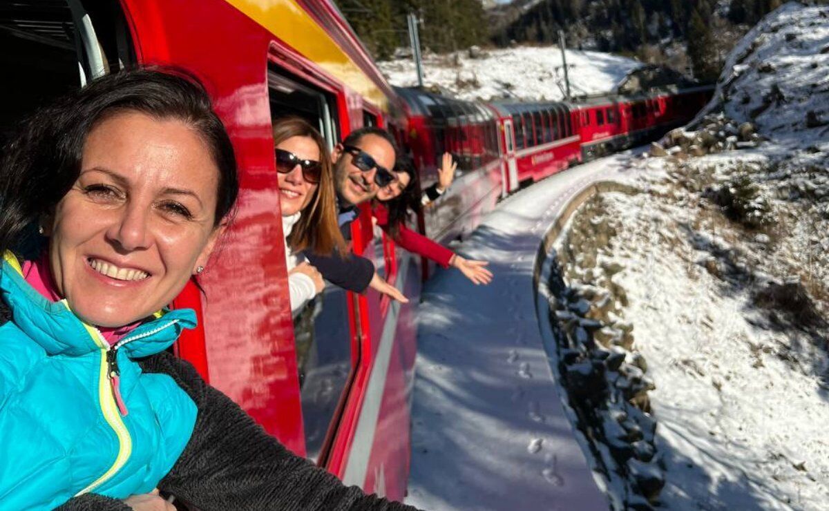 Carnevale a bordo del Trenino Rosso del Bernina desktop picture