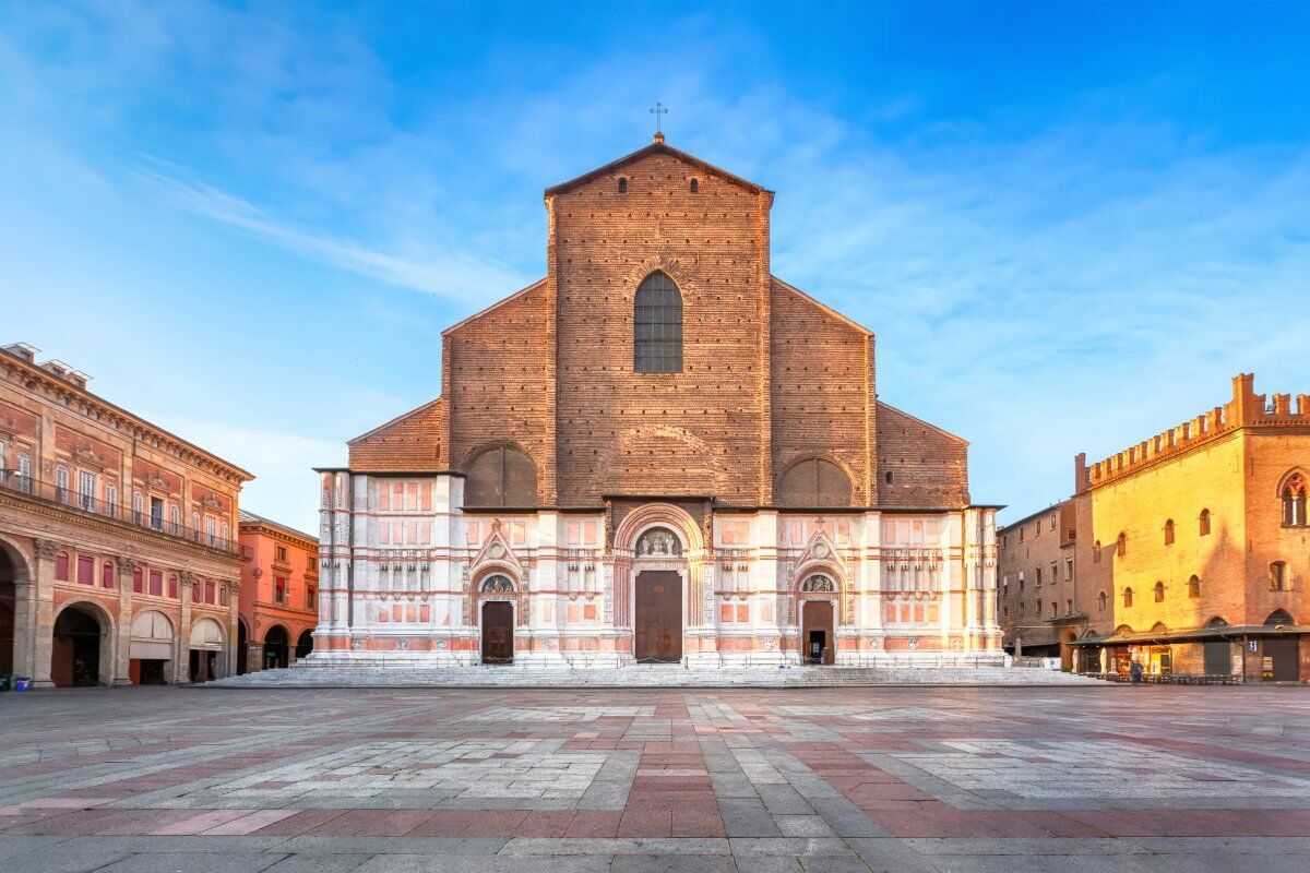 Passeggiata guidata nella Bologna Medievale desktop picture