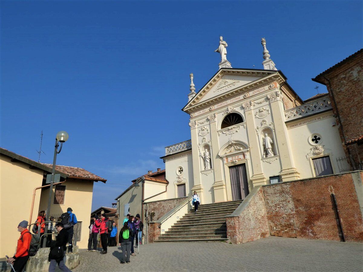Passeggiata a Scurzolengo: tra graziose borgate e colline astigiane Passeggiata a Scurzolengo: tra graziose borgate e colline astigiane desktop picture