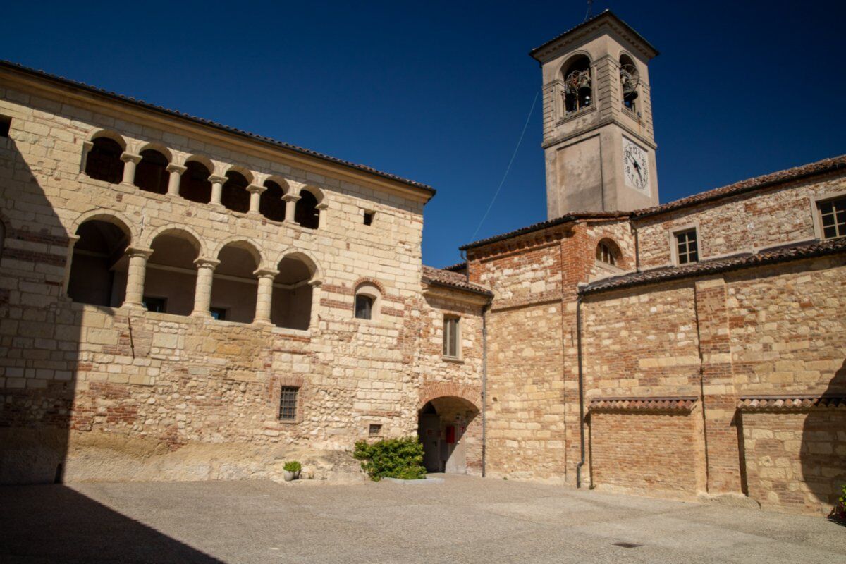Passeggiata a Cella Monte: Nella Terra della Pietra da Cantone Passeggiata a Cella Monte: Nella Terra della Pietra da Cantone desktop picture