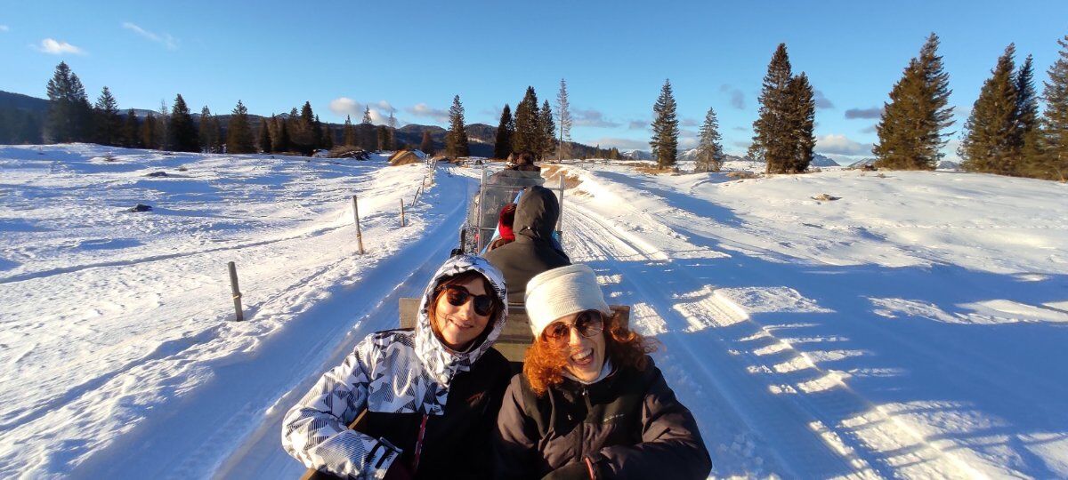 Altopiano dei Sette Comuni: Ciaspolata e Giro in Motoslitta Altopiano dei Sette Comuni: Ciaspolata e Giro in Motoslitta desktop picture