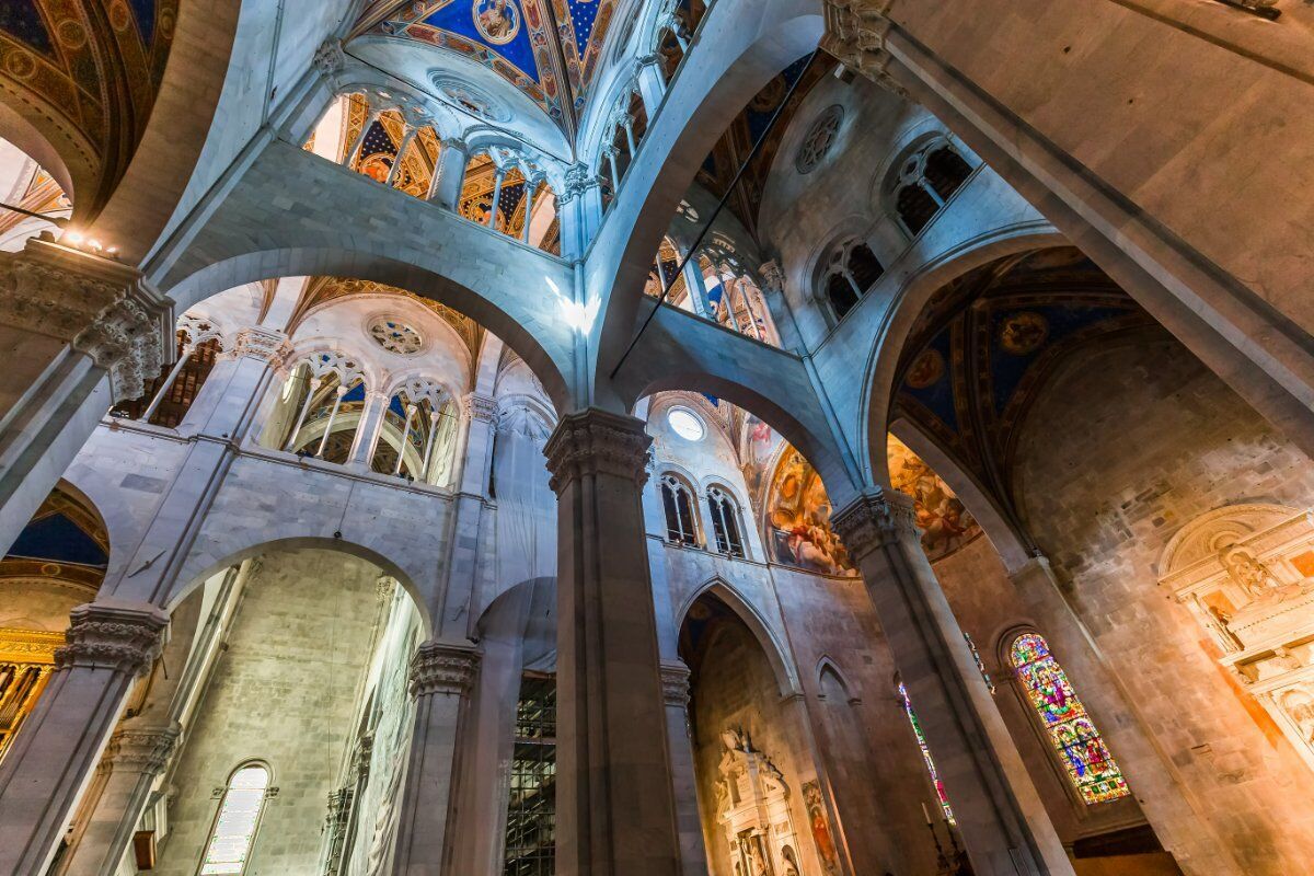 La Cattedrale di Lucca e il Museo: Visita Guidata tra Tesori Artistici desktop picture