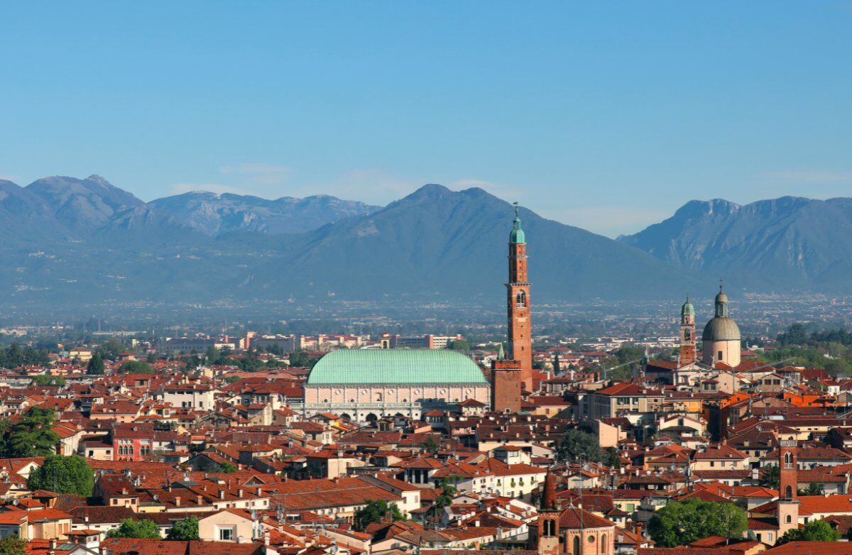Sulle Orme di Palladio: Un Inedito Tour Guidato a Vicenza Sulle Orme di Palladio: Un Inedito Tour Guidato a Vicenza desktop picture