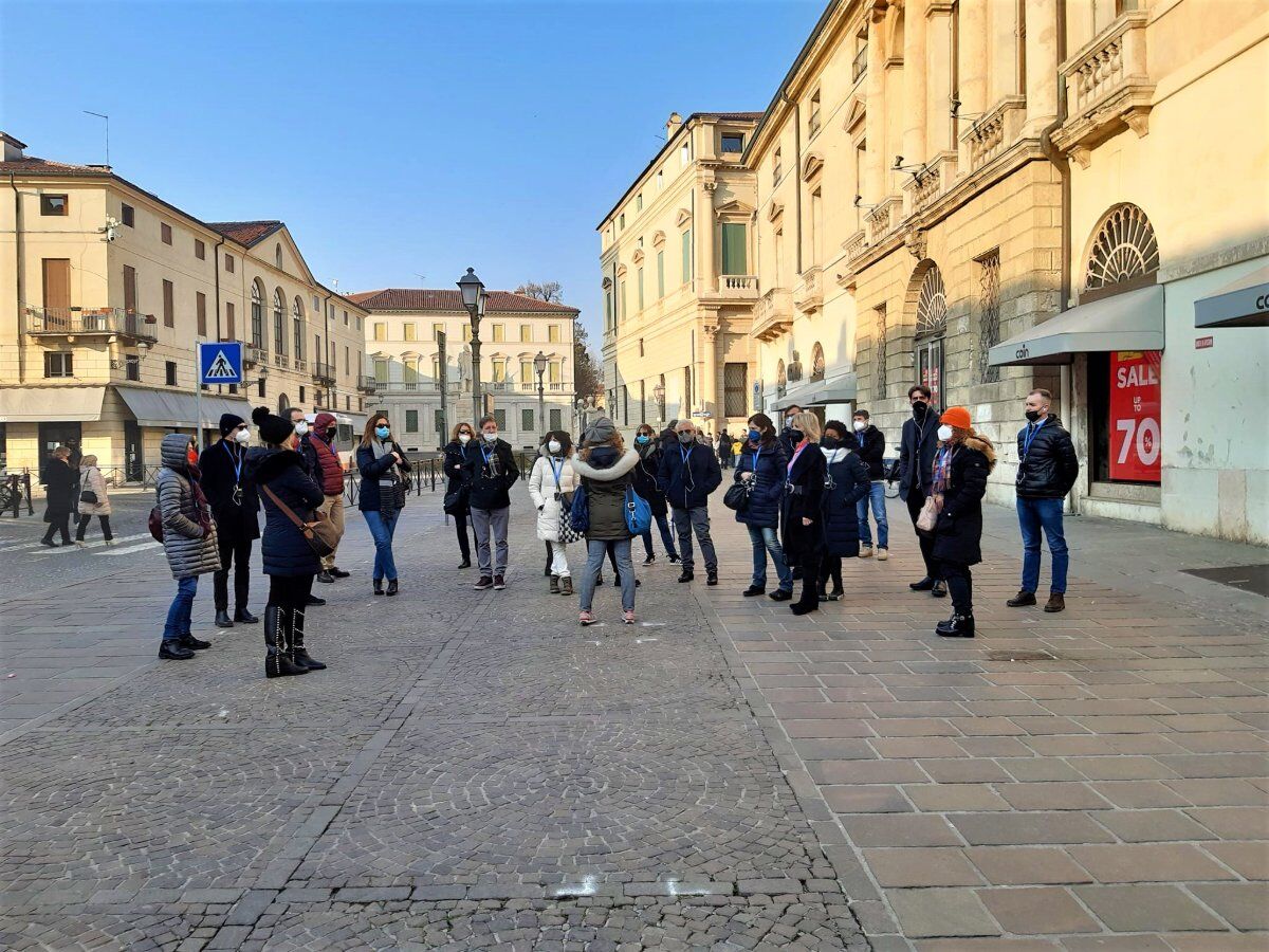 Sulle Orme di Palladio: Un Inedito Tour Guidato a Vicenza desktop picture