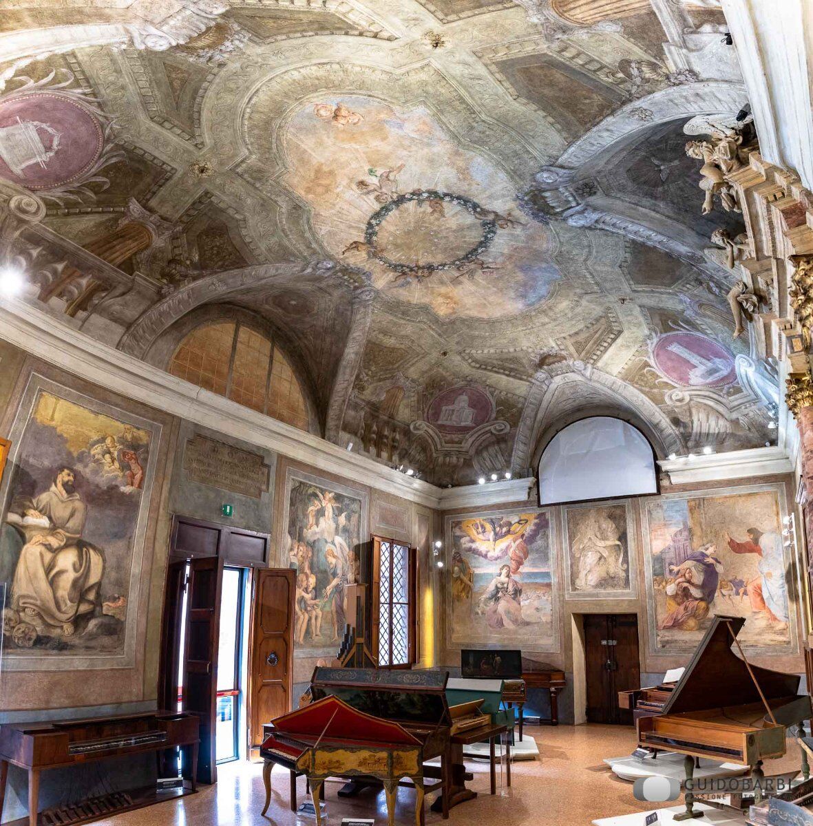 Tour guidato nelle grandi Dimore Senatorie di Bologna Tour guidato nelle grandi Dimore Senatorie di Bologna desktop picture