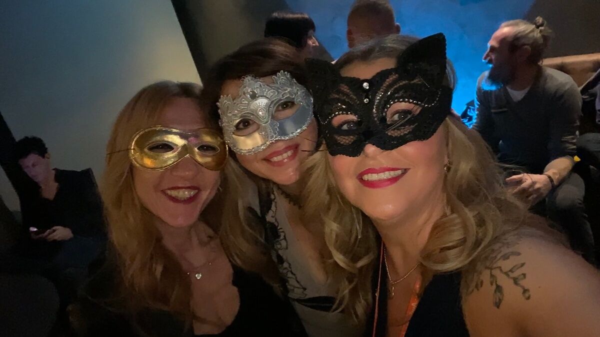 Aperitivo di Carnevale a Milano Isola Aperitivo di Carnevale a Milano Isola desktop picture