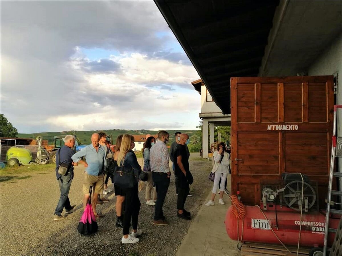 Cantina Calatroni: Visita Guidata con Degustazione desktop picture