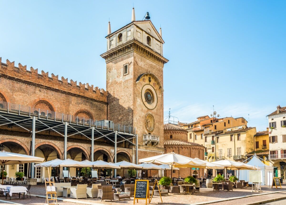 Passeggiata romantica a Mantova: vicende amorose e storie svelate desktop picture