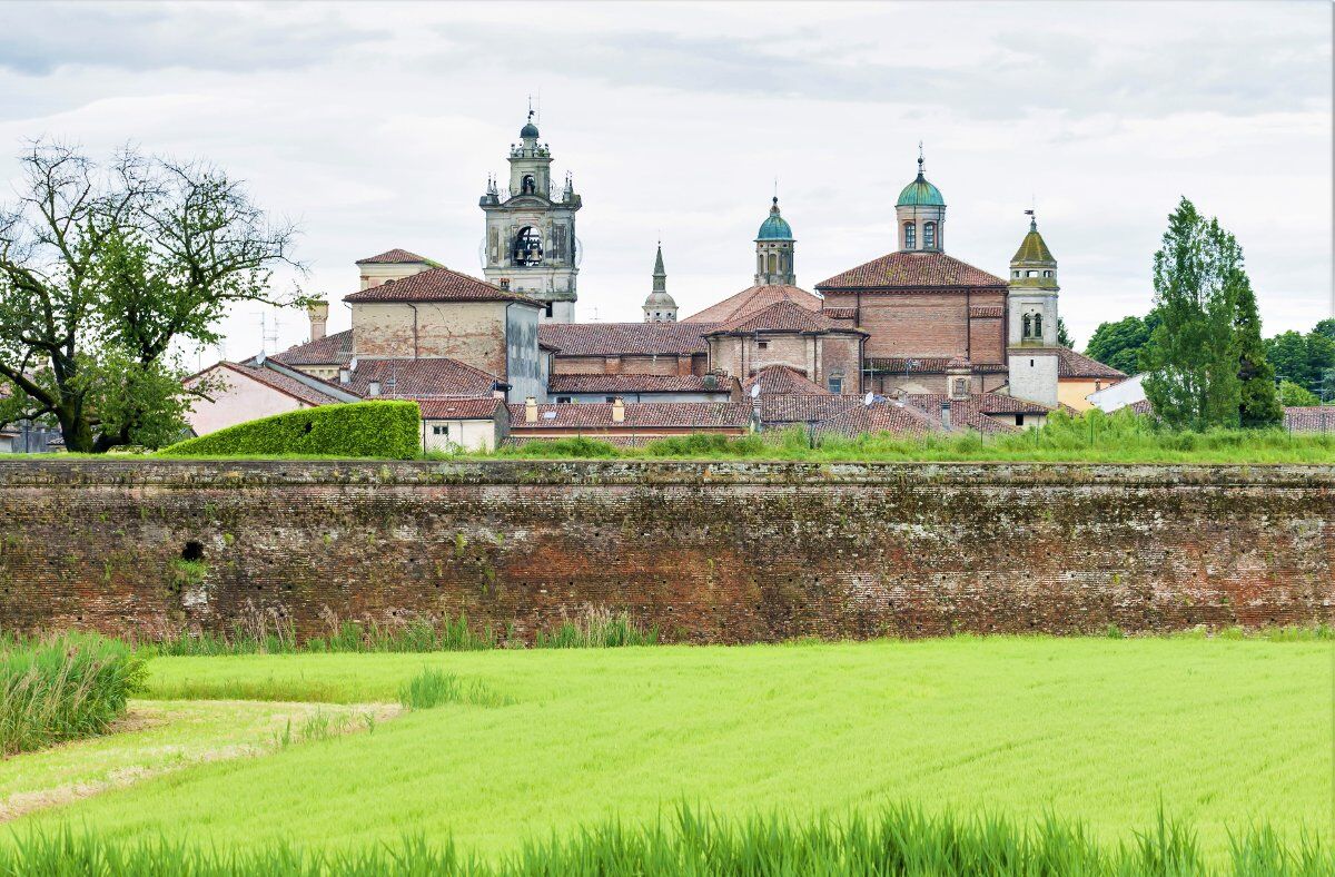 Tour storico a Sabbioneta: Visita al Teatro all’Antica e alla Sinagoga desktop picture