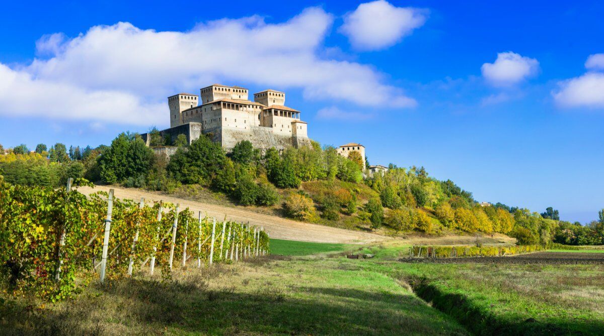 Visita Guidata al Castello di Torrechiara nelle Colline Parmensi desktop picture