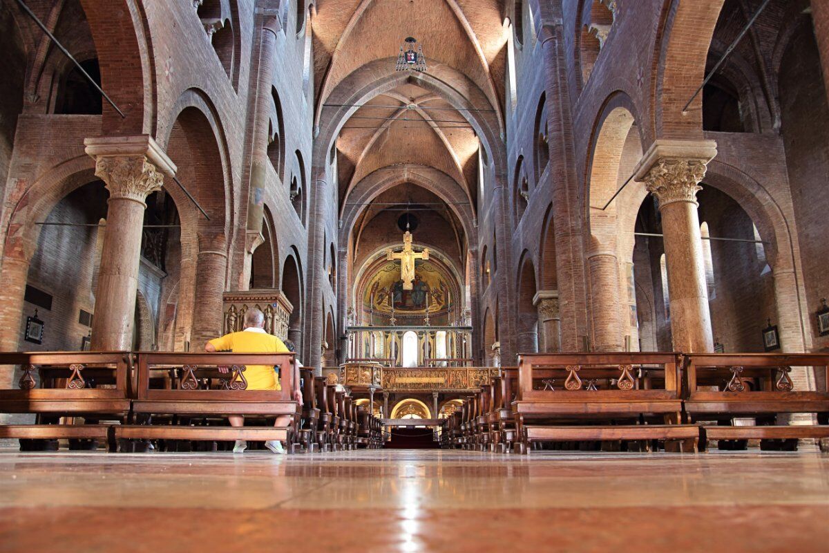 Tour Guidato di Modena: Il Duomo e le meraviglie della Città di Pietra Tour Guidato di Modena: Il Duomo e le meraviglie della Città di Pietra desktop picture