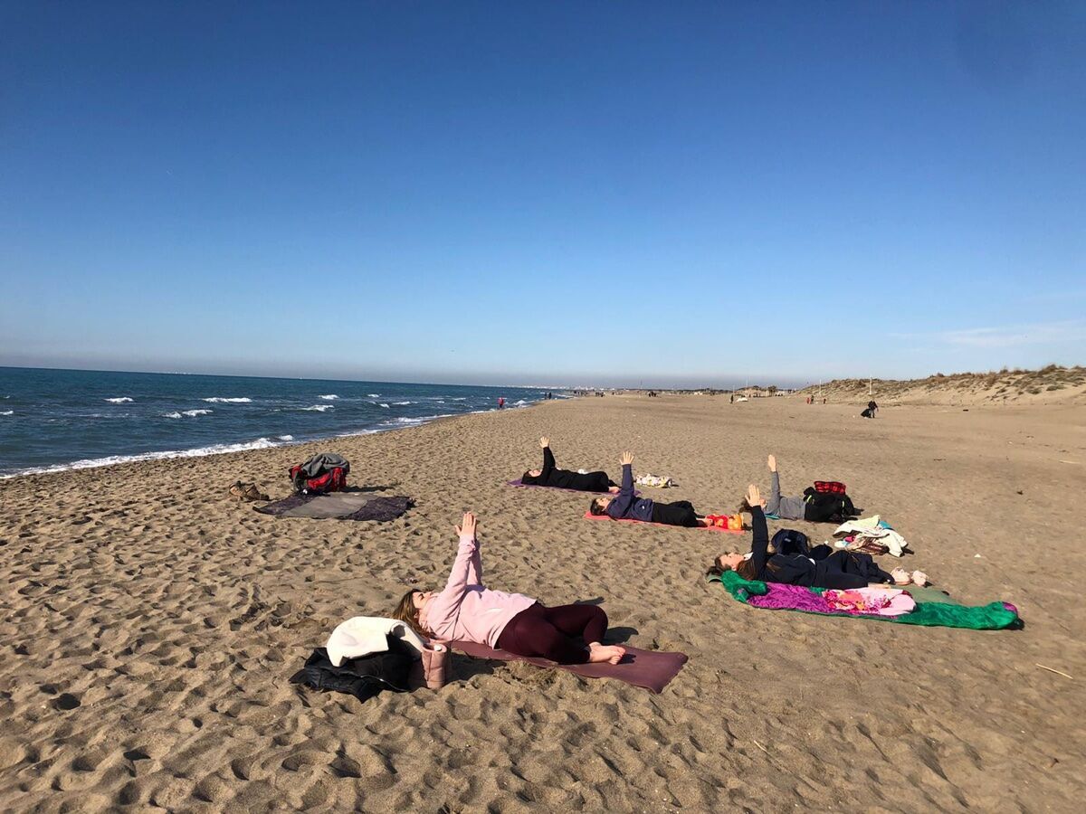 Yoga tra le Dune e il Mare di Castel Porziano desktop picture