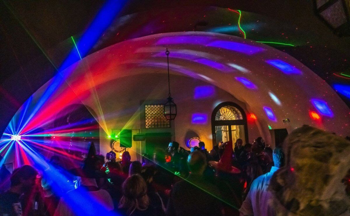 Festa di Carnevale a Villa Godi Malinverni con pernottamento e passeggiata a Marostica Festa di Carnevale a Villa Godi Malinverni con pernottamento e passeggiata a Marostica desktop picture