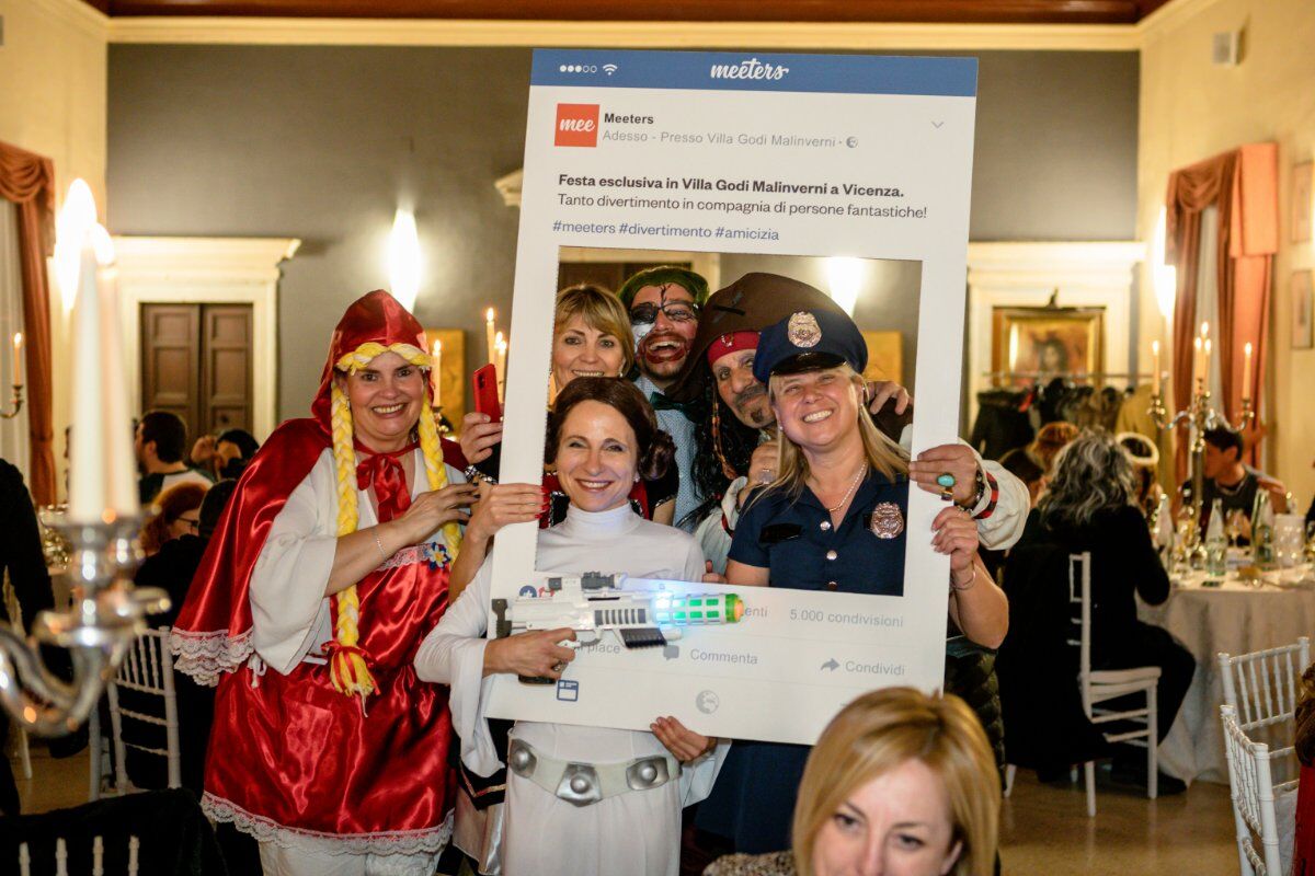 Festa di Carnevale a Villa Godi Malinverni con pernottamento e passeggiata a Marostica Festa di Carnevale a Villa Godi Malinverni con pernottamento e passeggiata a Marostica desktop picture