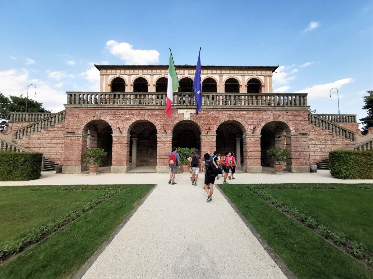 Trekking sui Colli Euganei e Visita Guidata alla Villa dei Vescovi desktop picture