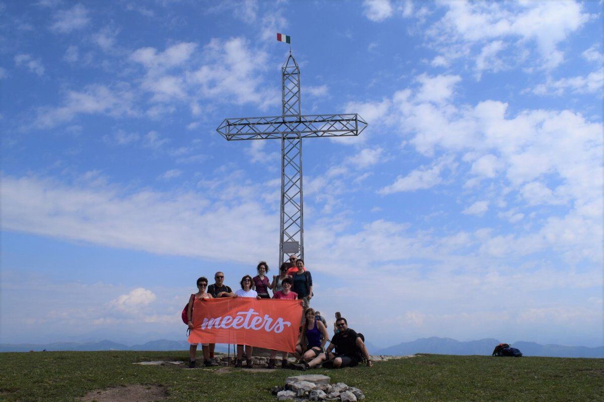 Escursione Anello Linzone: Natura e Panorami Mozzafiato Escursione Anello Linzone: Natura e Panorami Mozzafiato desktop picture