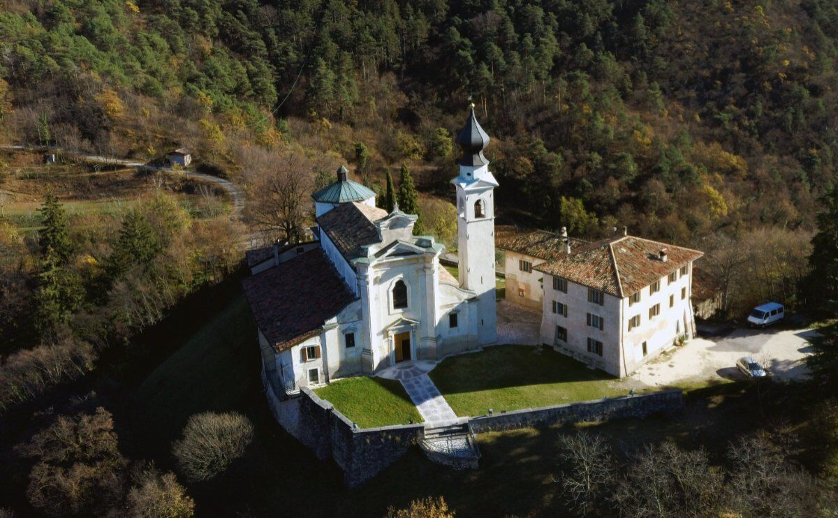 Trekking con Degustazione in Vallagarina desktop picture