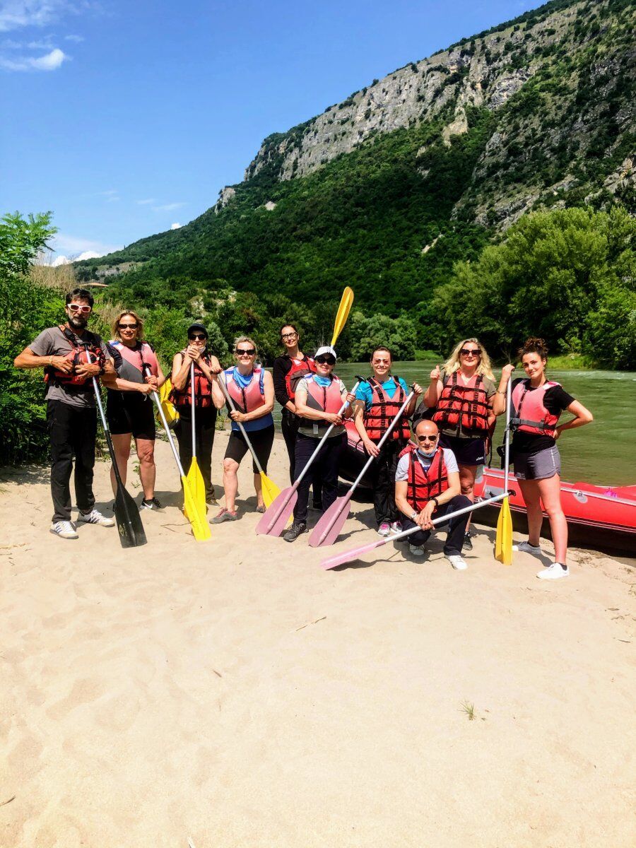 Pasqua a Verona: Rafting con Pranzo in Città e PicNic in Valpolicella Pasqua a Verona: Rafting con Pranzo in Città e PicNic in Valpolicella desktop picture