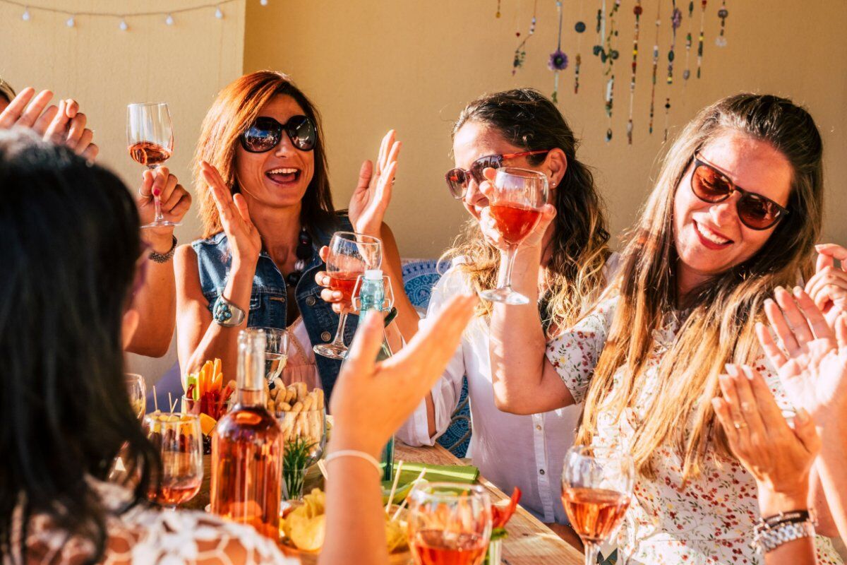 Festa della Donna: Aperitivo a Trento Festa della Donna: Aperitivo a Trento desktop picture