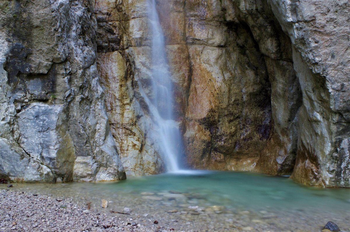 Escursione alla Cascata del Cenghen: il “gioiello” della Grigna desktop picture