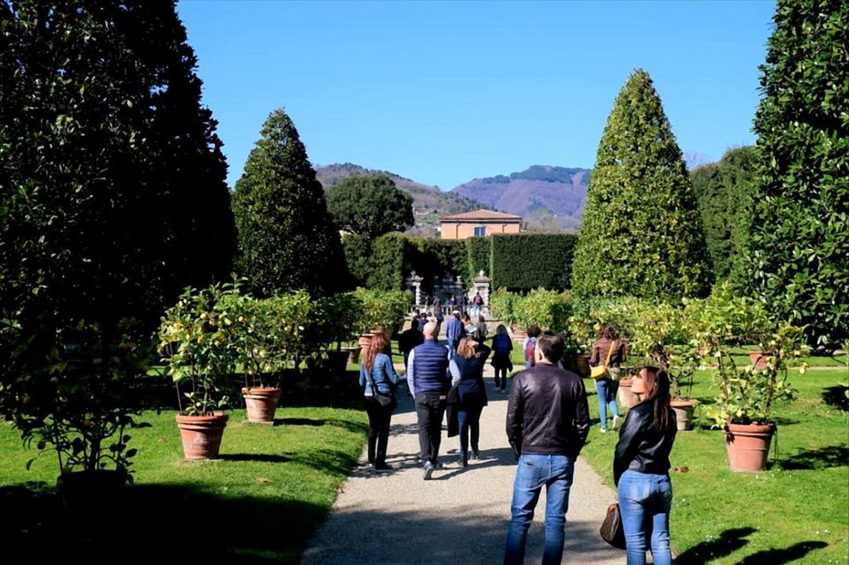 Le meraviglie di Villa Reale: Visita guidata a giardini e interni Le meraviglie di Villa Reale: Visita guidata a giardini e interni desktop picture