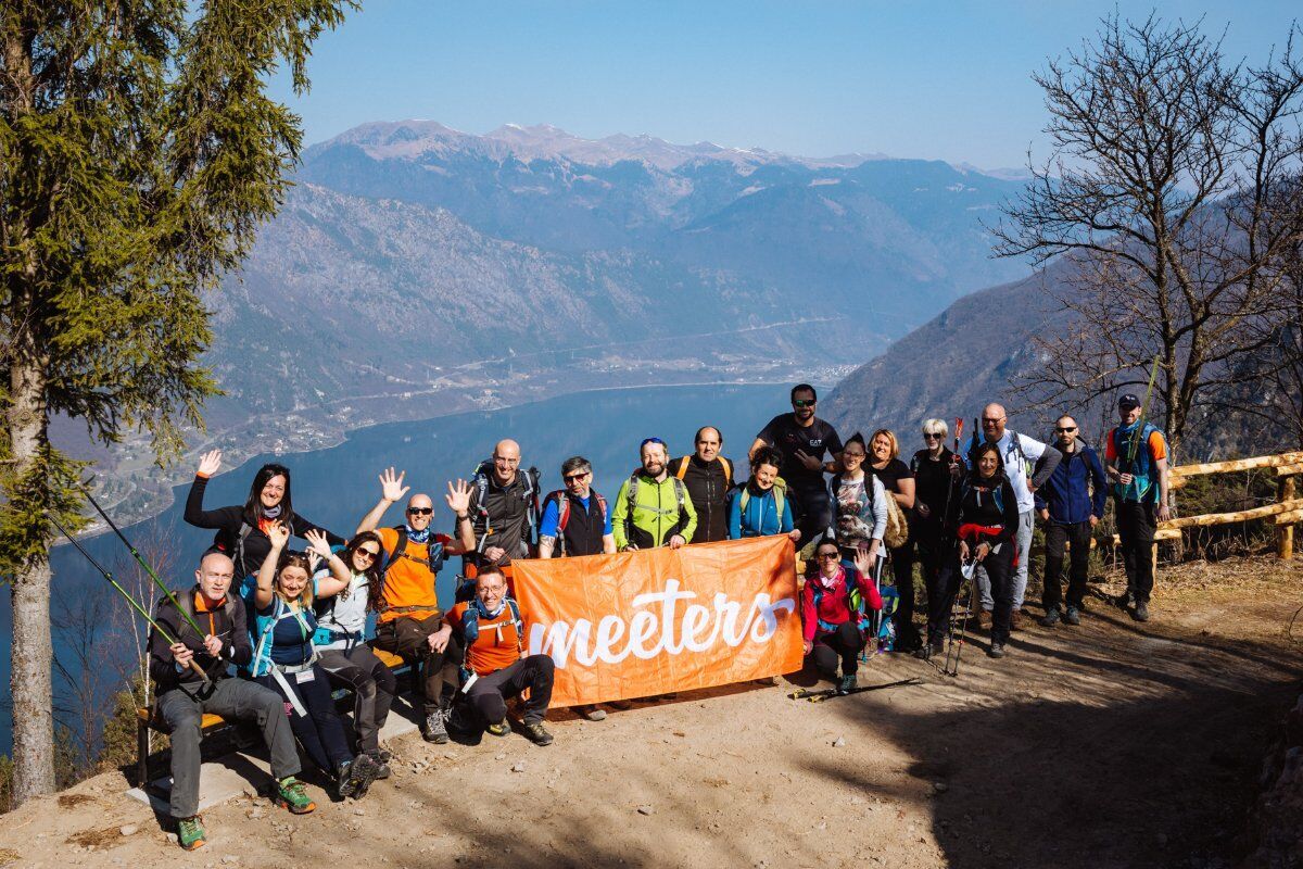 Trekking con cena in rifugio sul Monte Stino : un balcone sul Lago d'Idro desktop picture