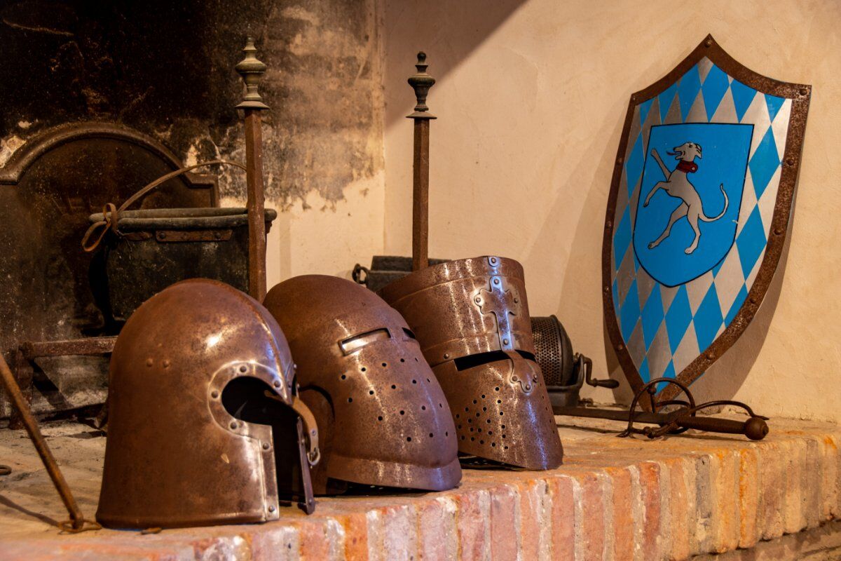 Visita Guidata a Montecarlo di Lucca: Tra Vino, Arte e Storia Visita Guidata a Montecarlo di Lucca: Tra Vino, Arte e Storia desktop picture