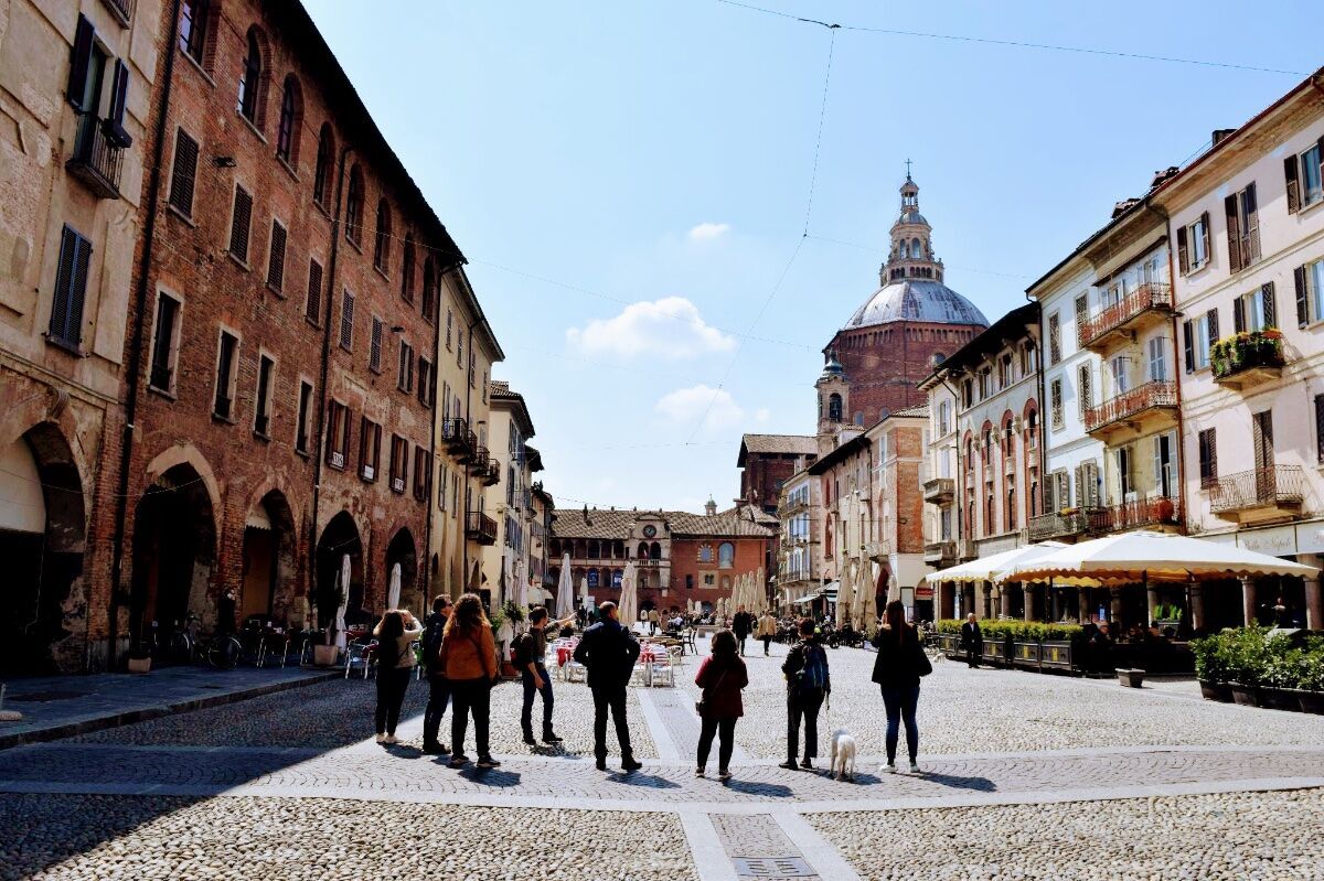 Pavia Nascosta: Passeggiata alla scoperta delle Chiese e delle Cripte pavesi Pavia Nascosta: Passeggiata alla scoperta delle Chiese e delle Cripte pavesi desktop picture