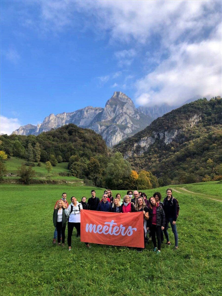 Un Balcone su Lecco: Escursione alla Madonna della Rovinata desktop picture