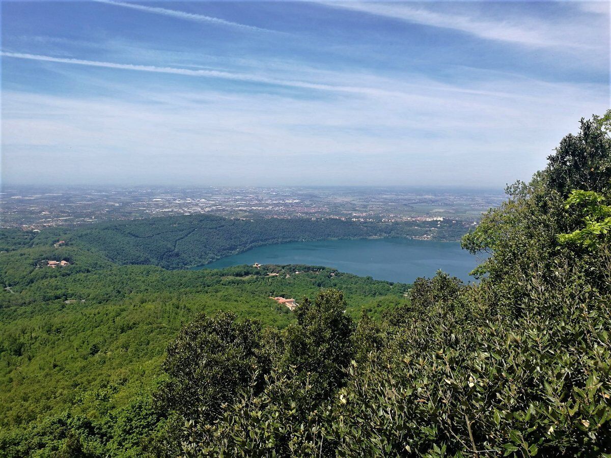 Escursione al Maschio delle Faete tra le Vette dei Castelli Romani desktop picture