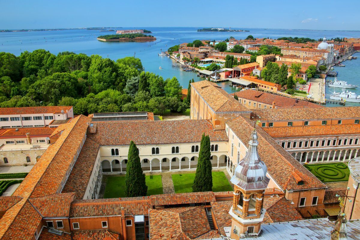 Tour guidato nell'Isola della Giudecca Tour guidato nell'Isola della Giudecca desktop picture