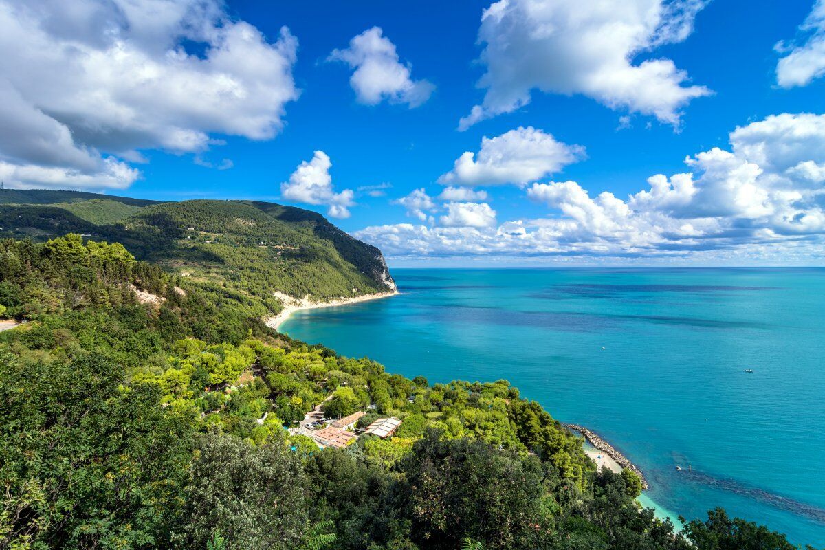 Settimana tra Relax e Natura sulla Riviera del Conero desktop picture
