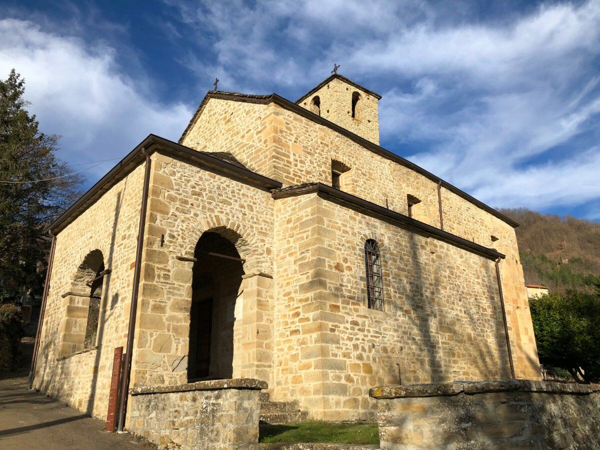 Trekking sull'Antica Via Di Linari: in cima al Monte Fuso Trekking sull'Antica Via Di Linari: in cima al Monte Fuso desktop picture
