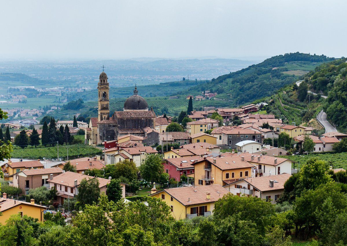 Passeggiata a Marano di Valpolicella con Degustazione in Cantina desktop picture