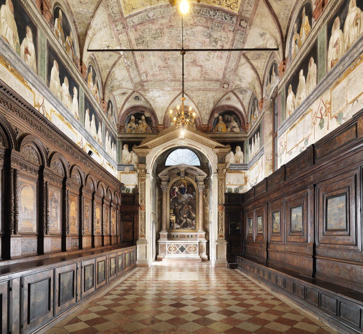 Tour guidato a Veronetta: il suggestivo Quartiere Scaligero Tour guidato a Veronetta: il suggestivo Quartiere Scaligero desktop picture