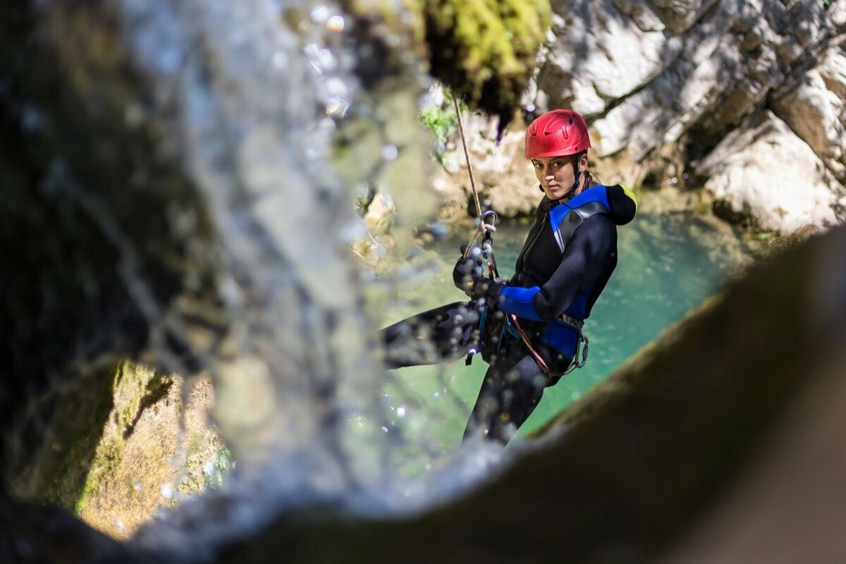 Spettacolare Canyoning sul Lago d'Iseo desktop picture
