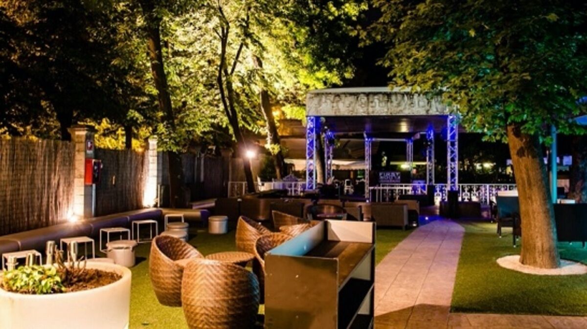 Serata Inaugurale all'Aria di Milano con Aperitivo e Dj-Set Serata Inaugurale all'Aria di Milano con Aperitivo e Dj-Set desktop picture