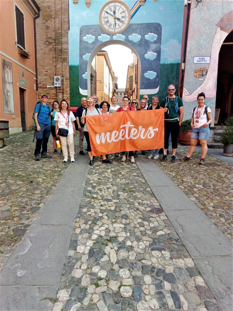 Tour guidato tra i Murales e i Vigneti di Dozza con degustazione in cantina desktop picture