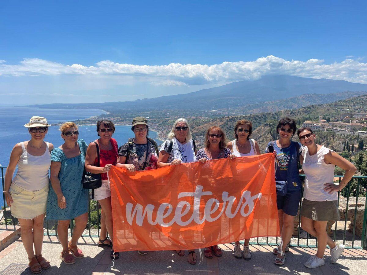 Viaggio di Gruppo in Sicilia Orientale: Catania, Etna e Spiagge del Sud Viaggio di Gruppo in Sicilia Orientale: Catania, Etna e Spiagge del Sud desktop picture