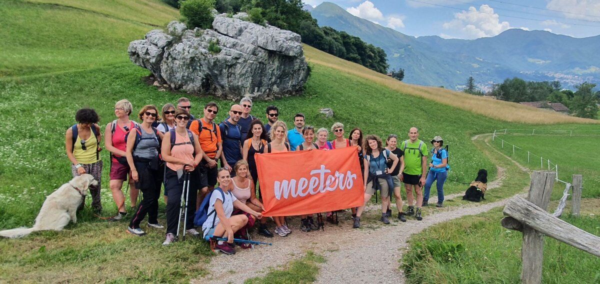 Trekking da Baiedo al Rifugio Riva: natura e leggende della Valsassina desktop picture