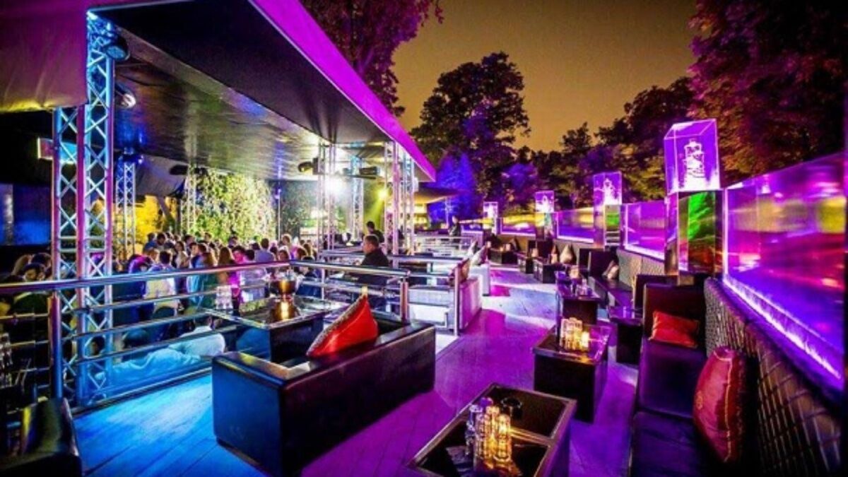 White Party al Just Cavalli di Milano White Party al Just Cavalli di Milano desktop picture