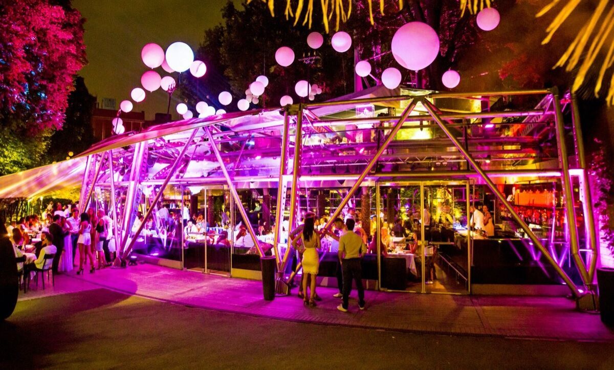 White Party al Just Cavalli di Milano White Party al Just Cavalli di Milano desktop picture