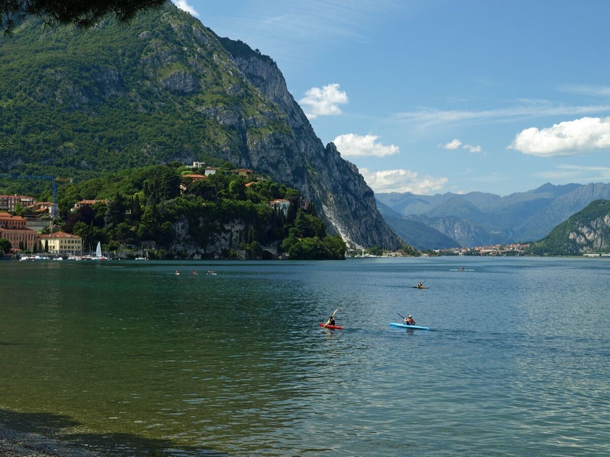 Un piacevole Tour in Kayak sul Lago di Como desktop picture